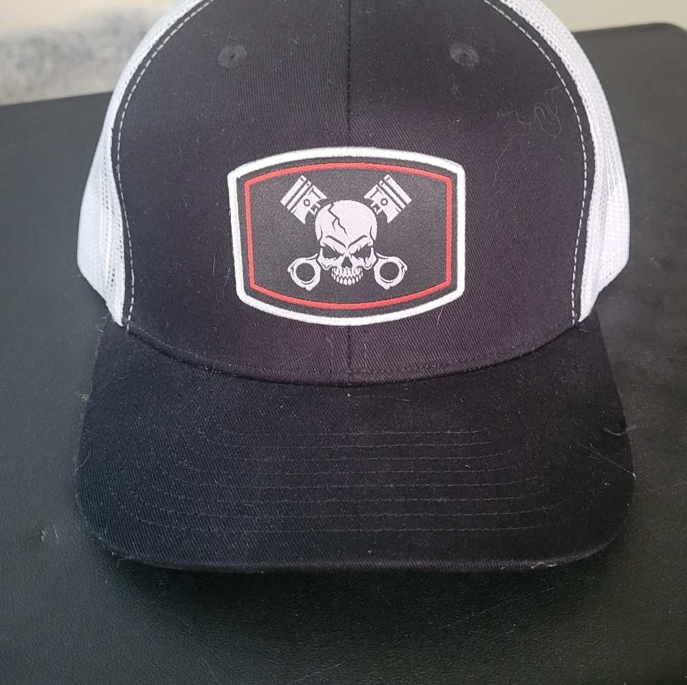 Black and White Skull Mechanic Pistons Emblem Cap